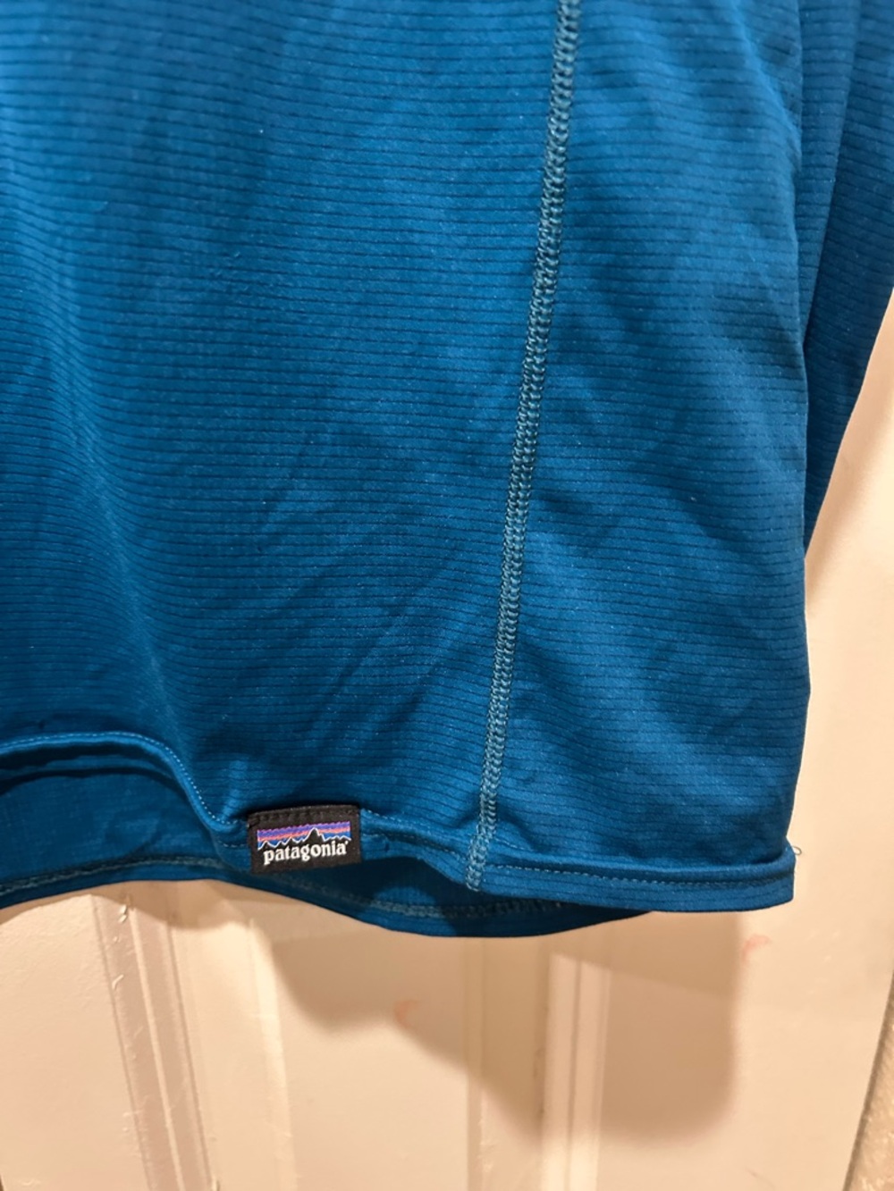 Patagonia Men’s Capilene Lightweight Baselayer Top , size L/XL - Picture 6 of 8